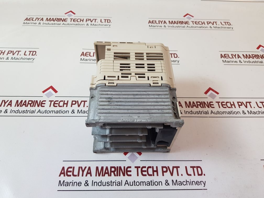 Yaskawa cimr-vt4a0007baa inverter