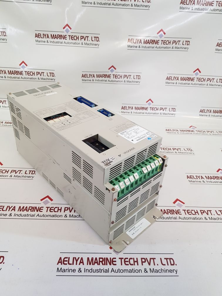 Yaskawa Electric Servopack Cacr-sr15Ve12My11 Cnc/Robotic Axis Controller