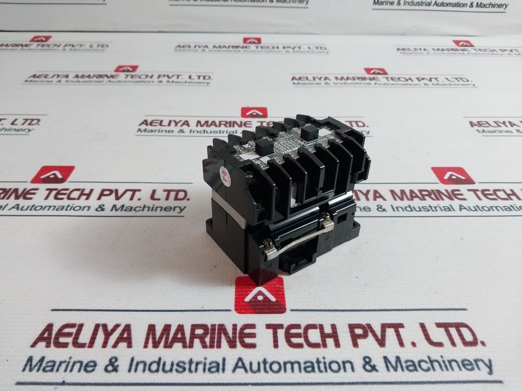 Yaskawa Electric Hc-10E2 Magnetic Contactor