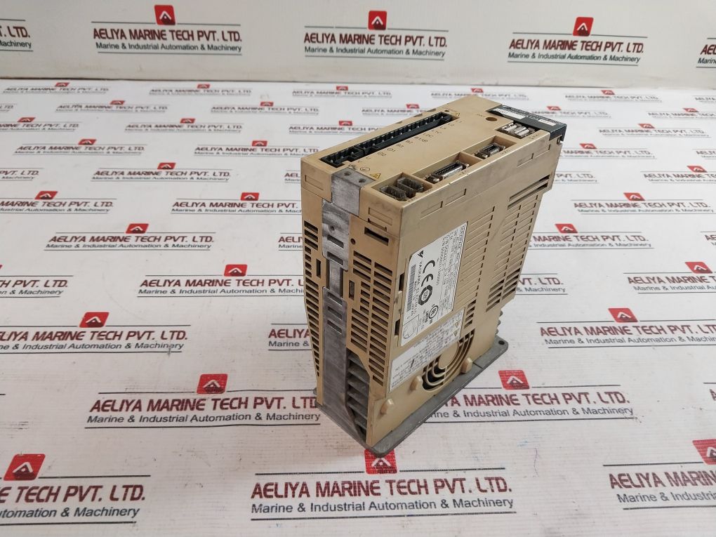 Yaskawa Electric Sgds-08A12Ay27 Servo Drive 1- Phase 200-230V