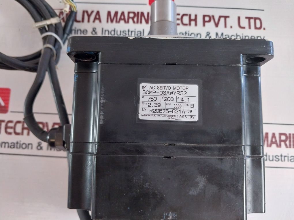 Yaskawa Electric Sgmp-08Awyr32 Ac Servo Motor