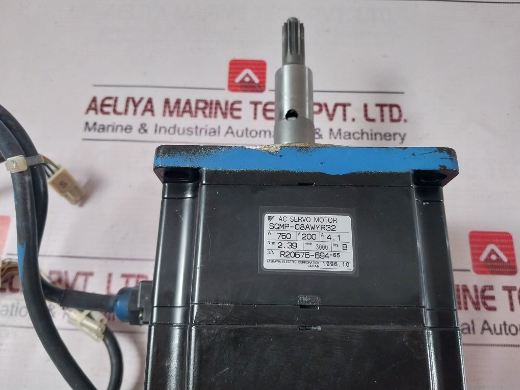 Yaskawa Electric Sgmp-08Awyr32 Ac Servo Motor 