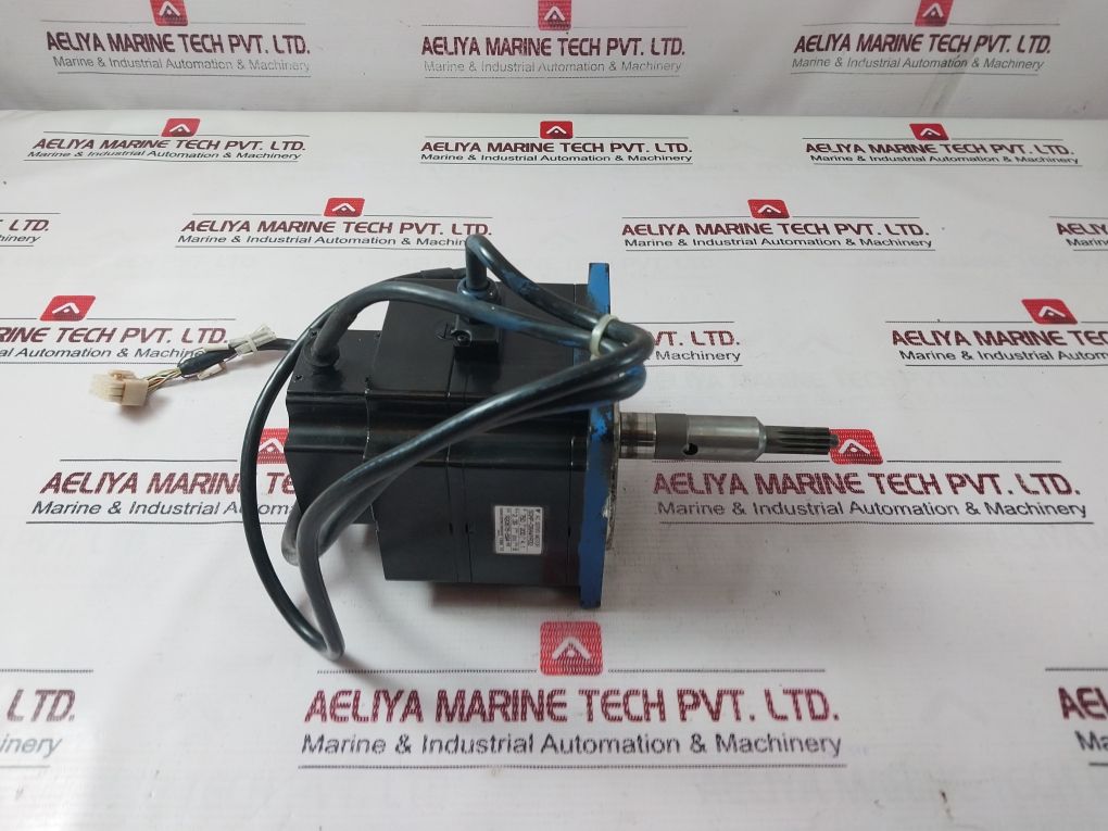 Yaskawa Electric Sgmp-08Awyr32 Ac Servo Motor 