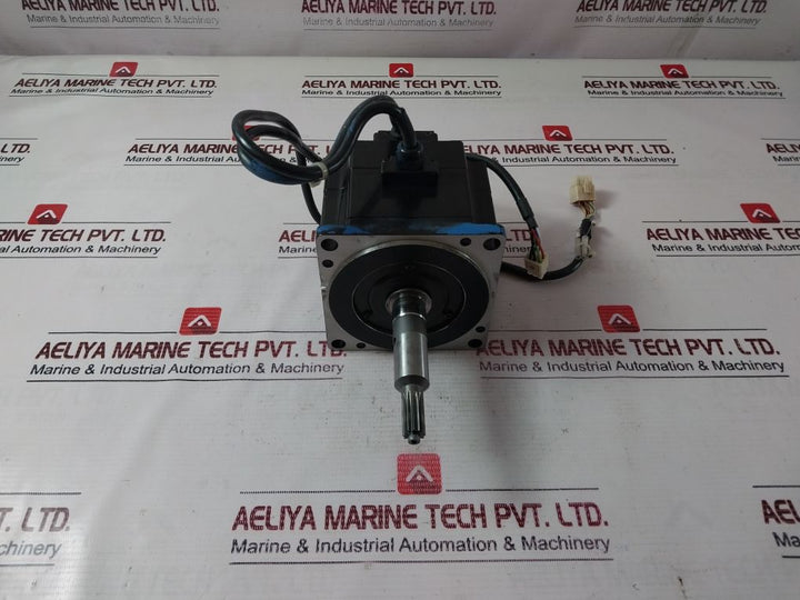 Yaskawa Electric Sgmp-08Awyr32 Ac Servo Motor 
