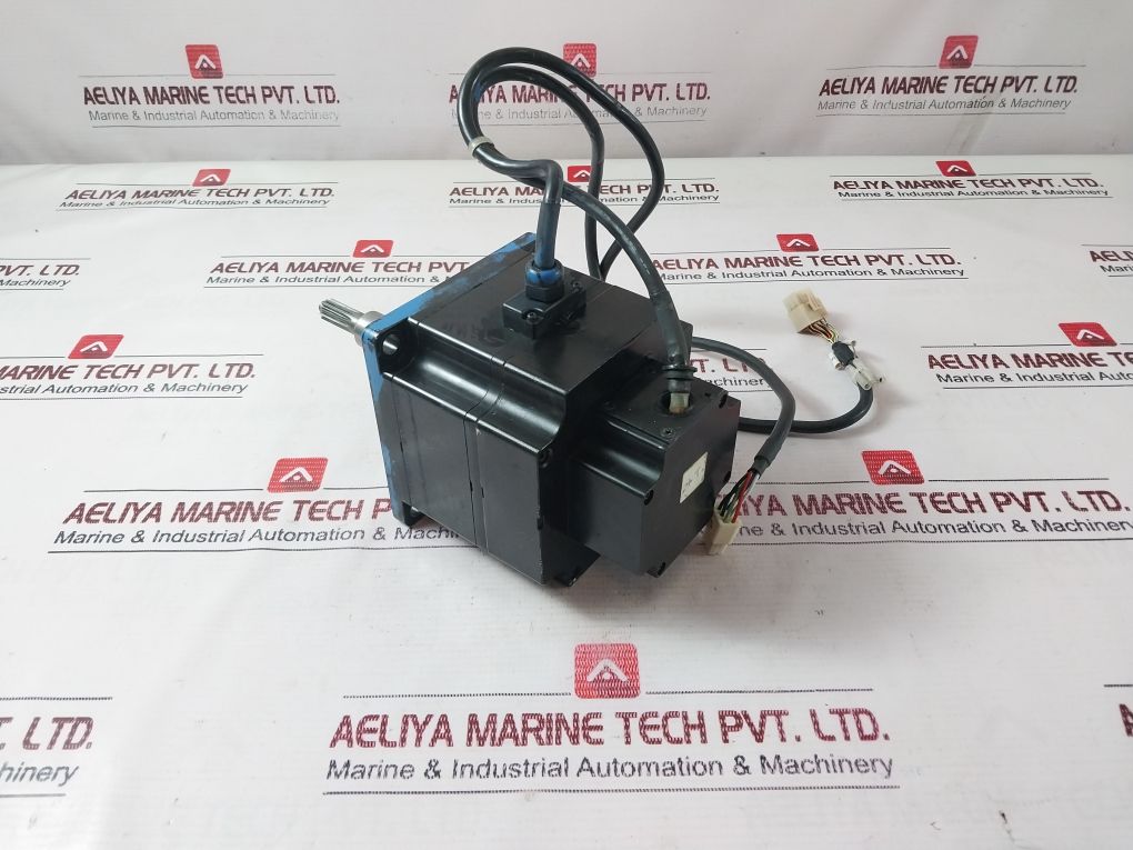 Yaskawa Electric Sgmp-08Awyr32 Ac Servo Motor 