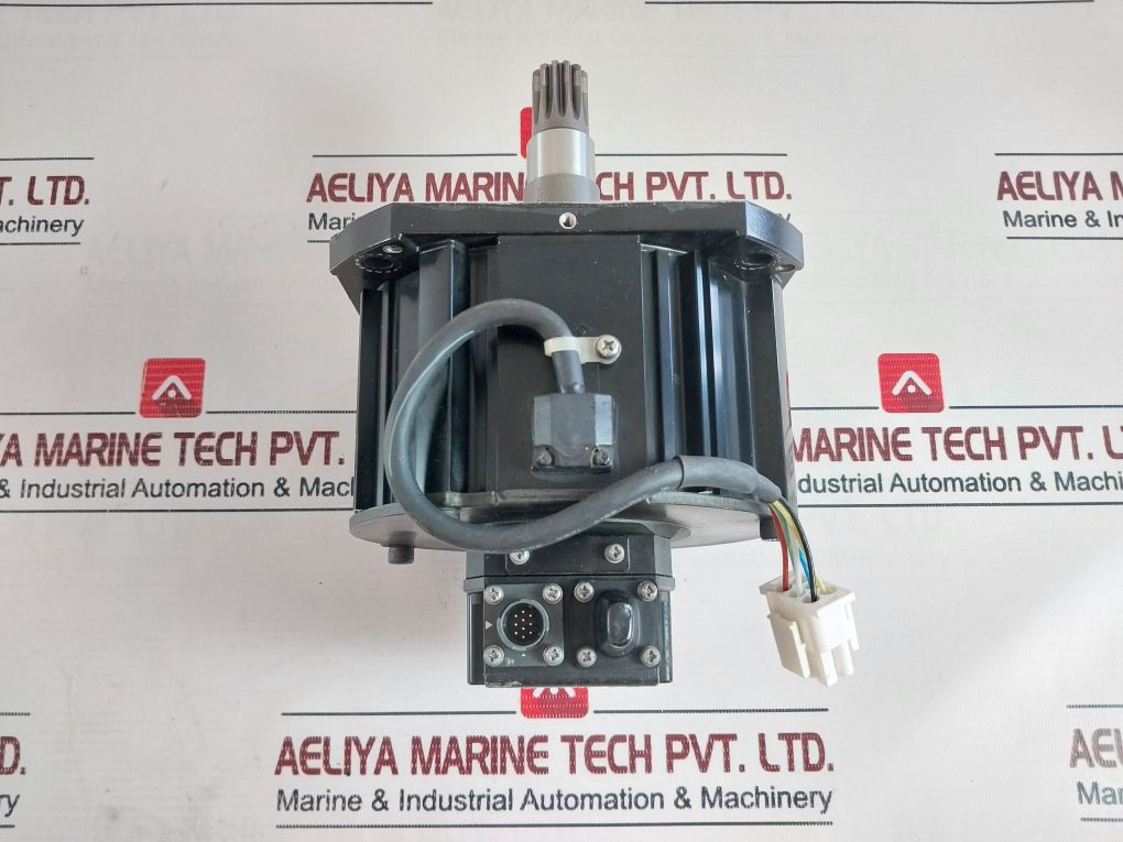 Yaskawa Electric Sgmrs-06A2B-yr21 Ac Servo Motor