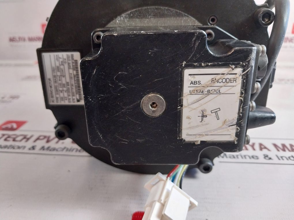 Yaskawa Electric Sgmrs-06A2B-yr21 Ac Servo Motor