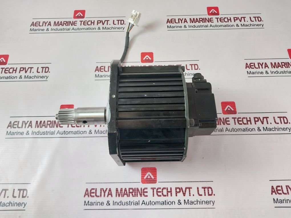 Yaskawa Electric Sgmrs-12A2B-yr11 Ac Servo Motor