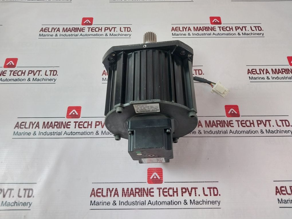 Yaskawa Electric Sgmrs-12A2B-yr11 Ac Servo Motor 200 V