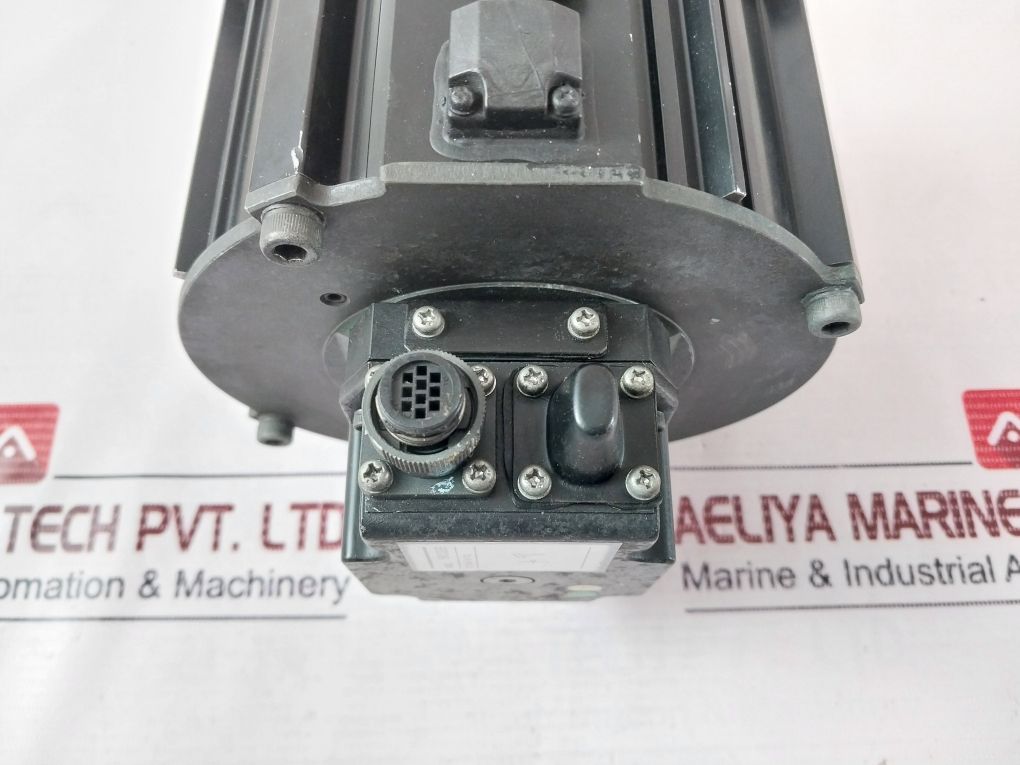Yaskawa Electric Sgmrs-12A2B-yr11 Ac Servo Motor 200 V