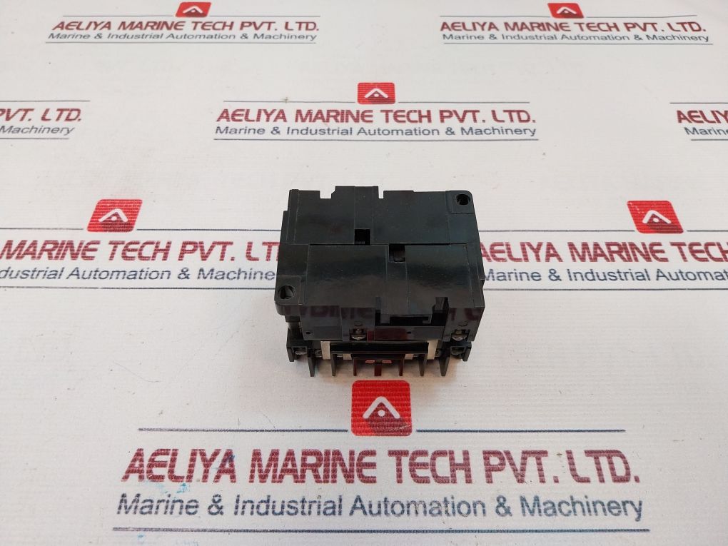 Yaskawa Hc-10E2 Contactor 20A 50-60Hz