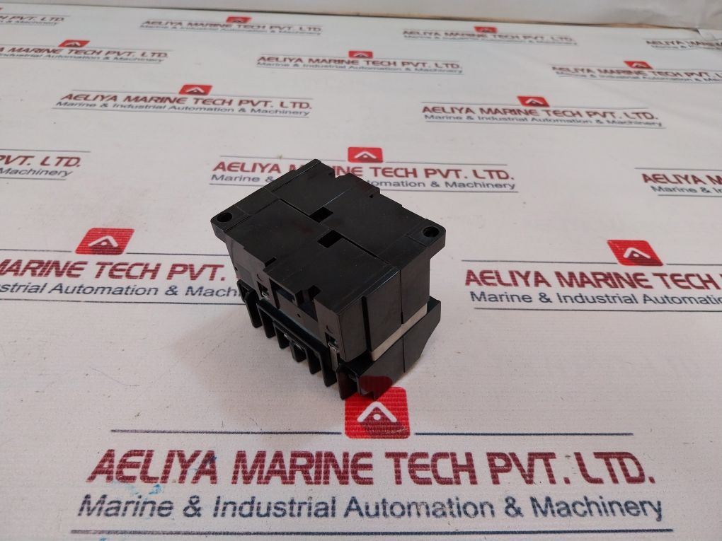 Yaskawa Hc-10E2 Contactor 20A 50-60Hz