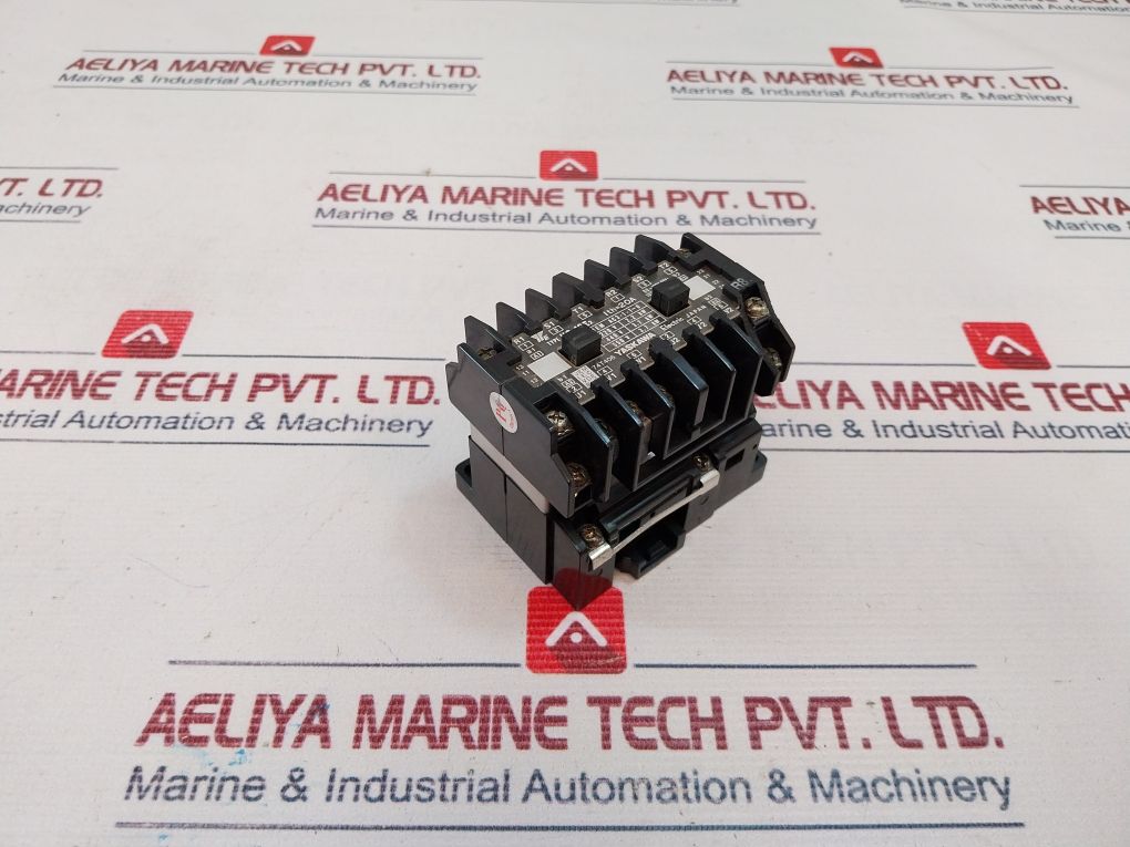 Yaskawa Hc-10E2 Contactor 20A 50-60Hz