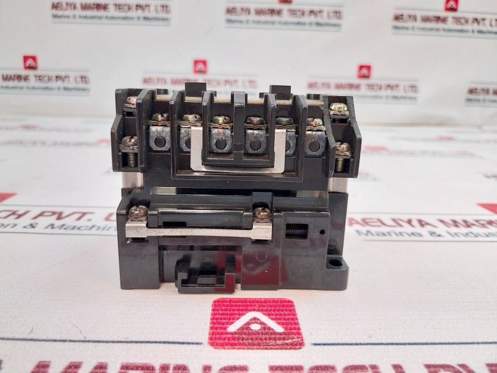 Yaskawa Hc-10E2 Contactor 20A 50-60Hz