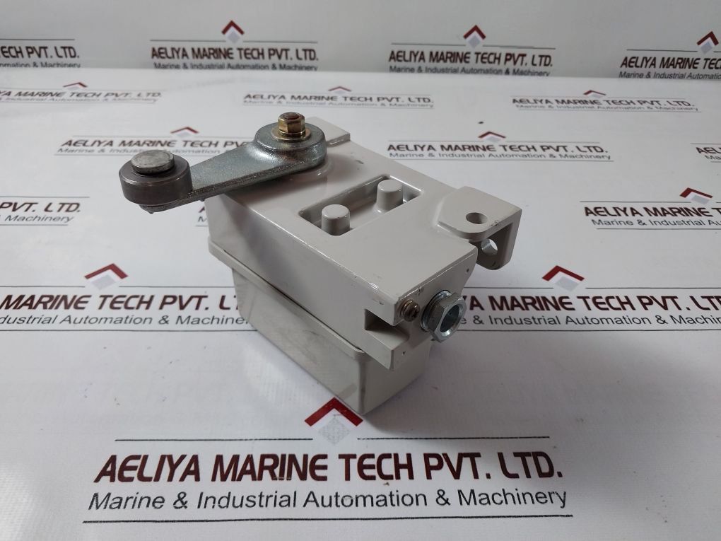 Yaskawa Psku-110C Limit Switch