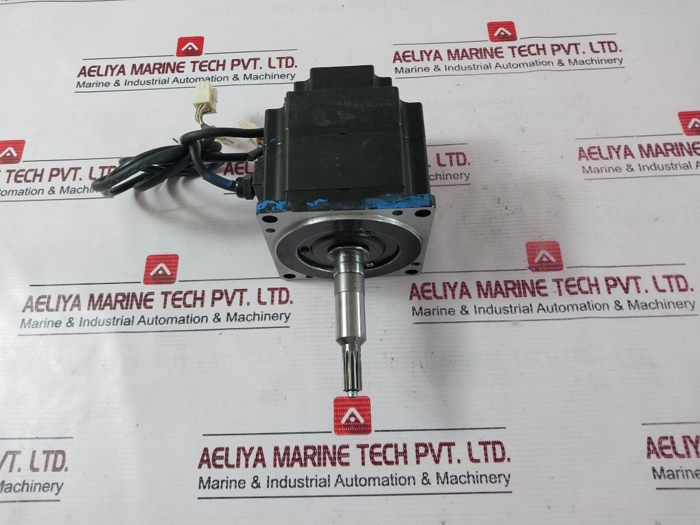 Yaskawa Electric Sgmp-08Awyr33 Ac Servo Motor