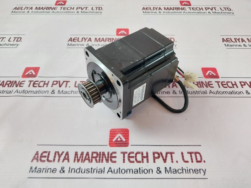 Yaskawa Sgmph-02A2A-yr12 Servo Motor
