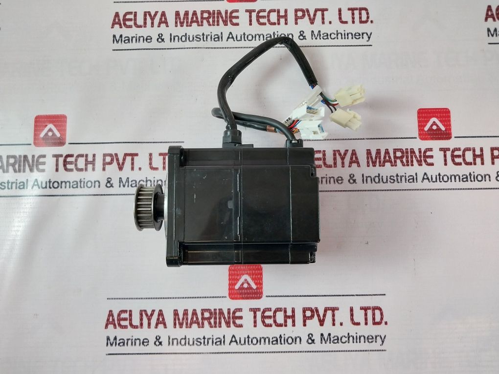 Yaskawa Sgmph-02A2A-yr12 Servo Motor