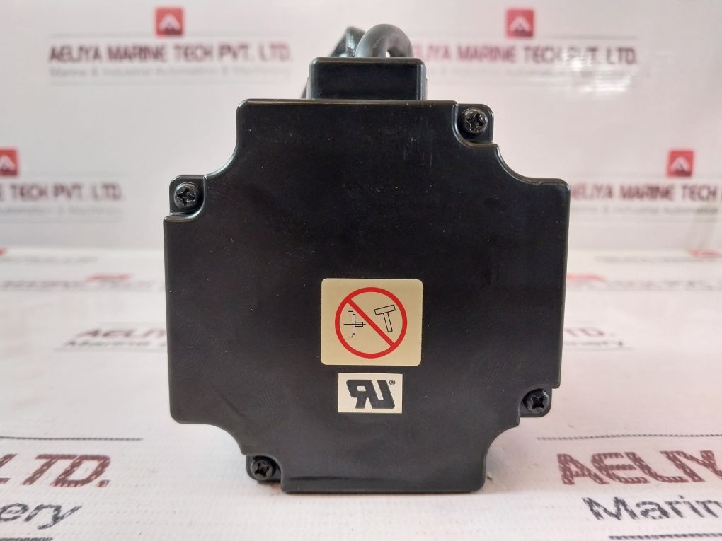 Yaskawa Sgmph-02A2A-yr12 Servo Motor
