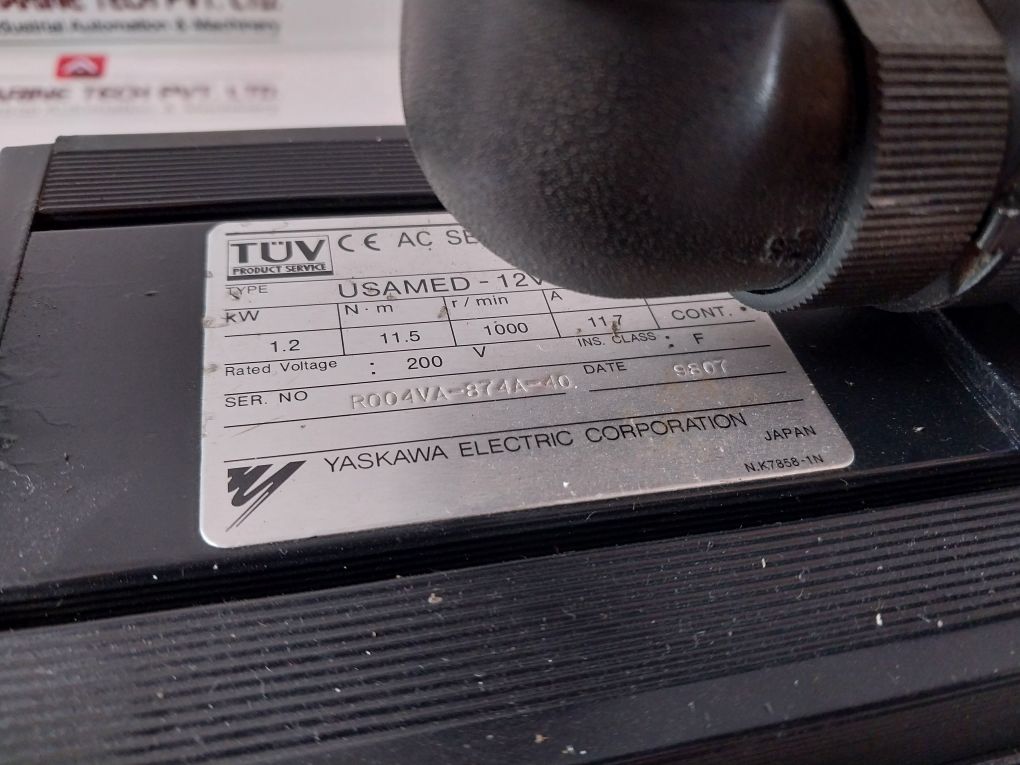 Yaskawa Usamed-12V Servo Motor