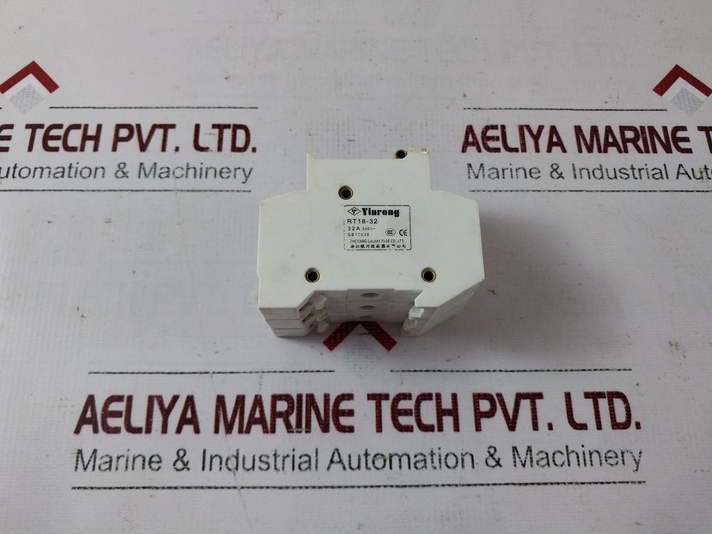 Yinrong Rt18-32 Gb13539.1/2 Fuse Holder Base