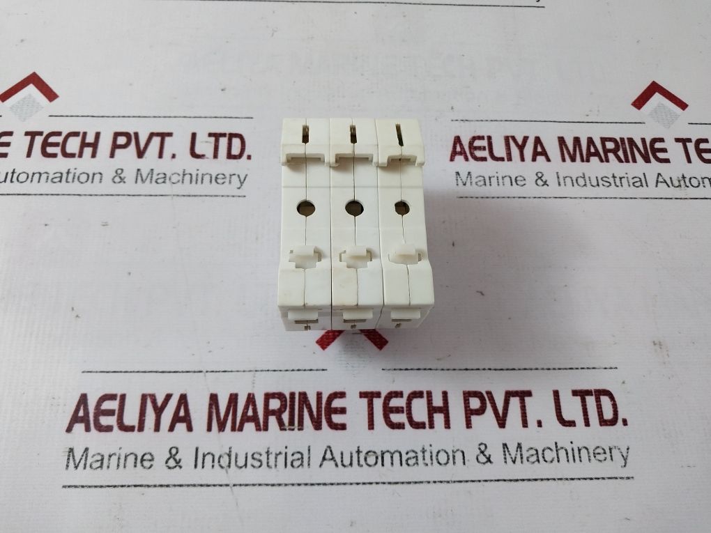 Yinrong Rt18-32 Gb13539.1/2 Fuse Holder Base