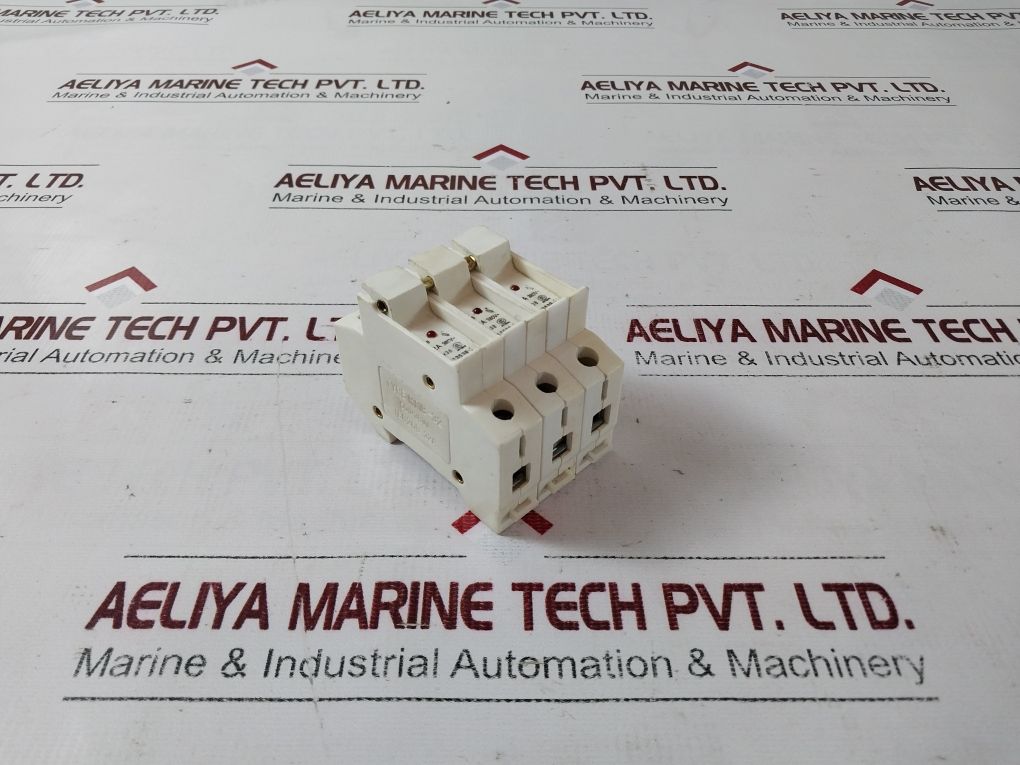 Yinrong Rt18-32 Gb13539.1/2 Fuse Holder Base