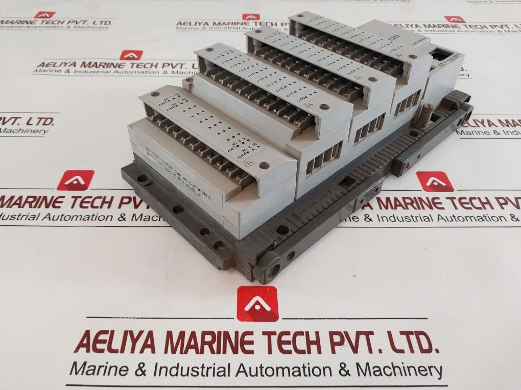 Yokogawa Ds400-00-1M+Dt200-11 +Du200-31 Data Acquisition Sub Unit