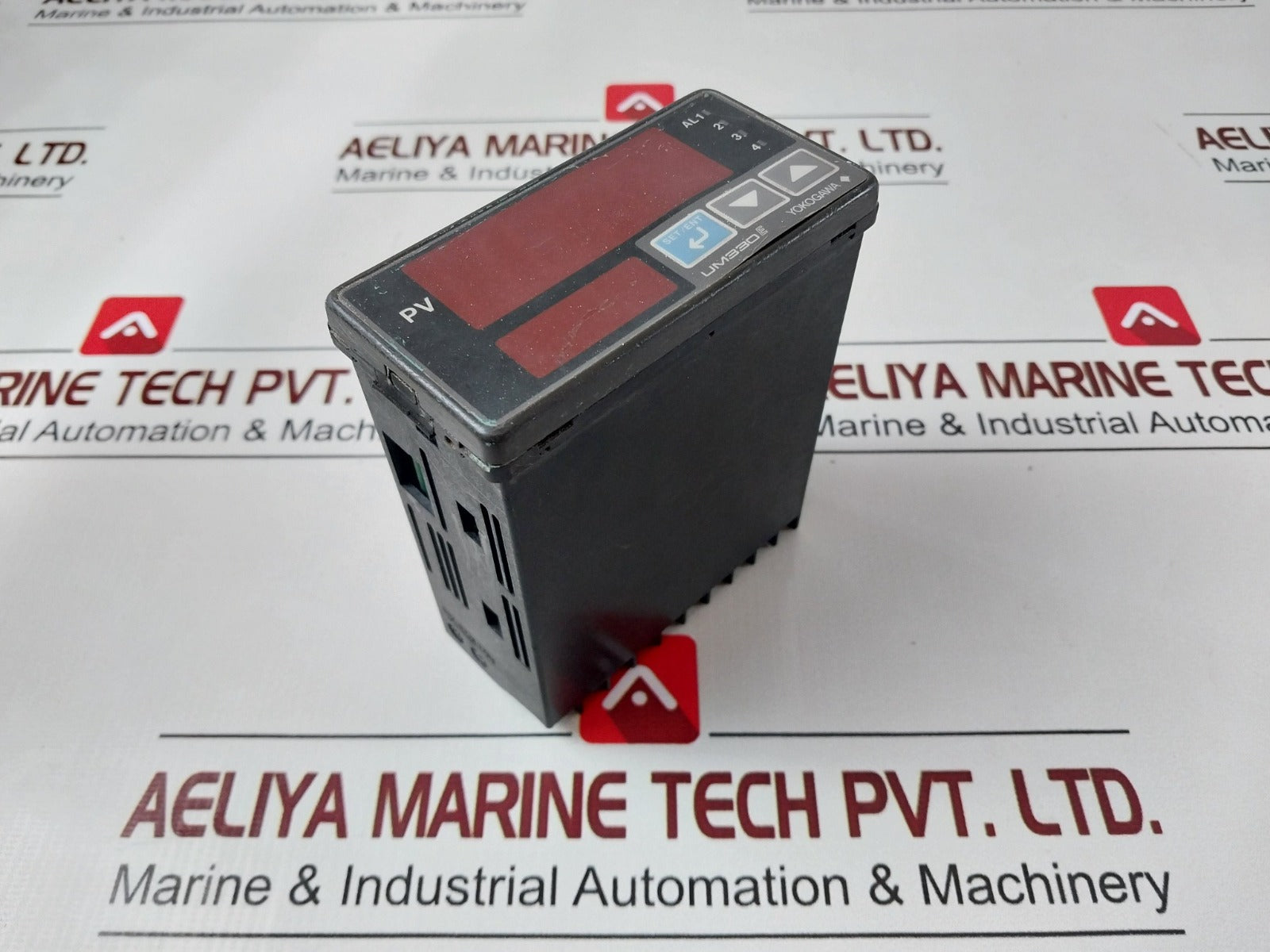 Yokogawa Um330 Digital Temperature Indicator Style: S4 T1B605365 224
