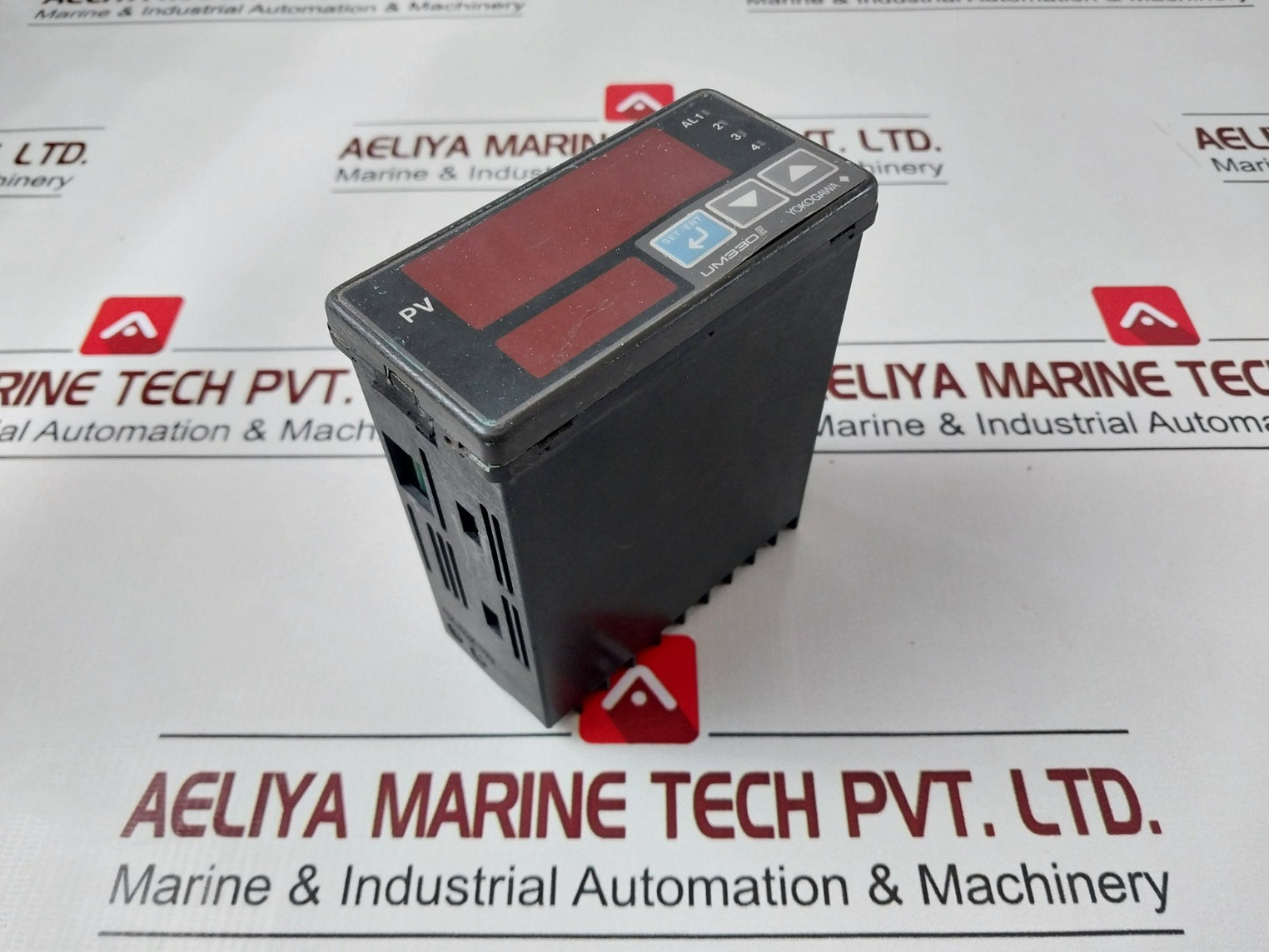 Yokogawa Um330 Digital Temperature Indicator Style: S4 T1B605365 224