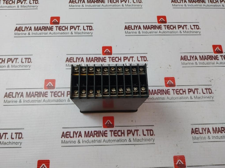 Yokogawa Um330 Digital Temperature Indicator T3501Qb065 648
