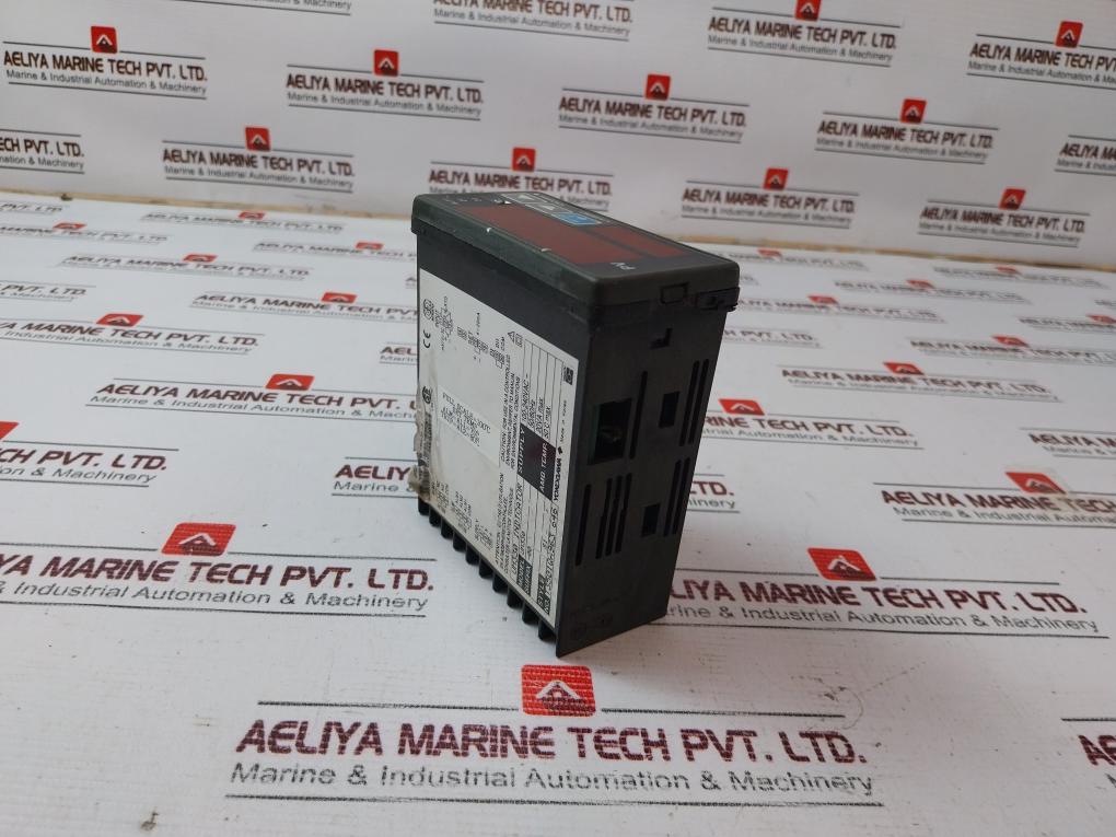 Yokogawa Um330 Digital Temperature Indicator T3501Qb065 648