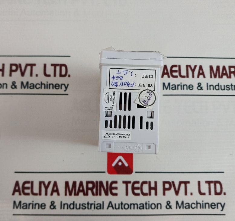 Yokogawa Um33A-000-10