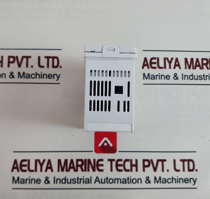 Yokogawa Um33A-000-10