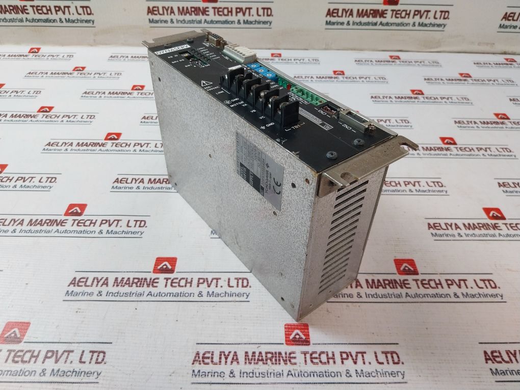 Yokogawa Ur5C-005N Dd Servo Actuator 200-230Vac 300Va