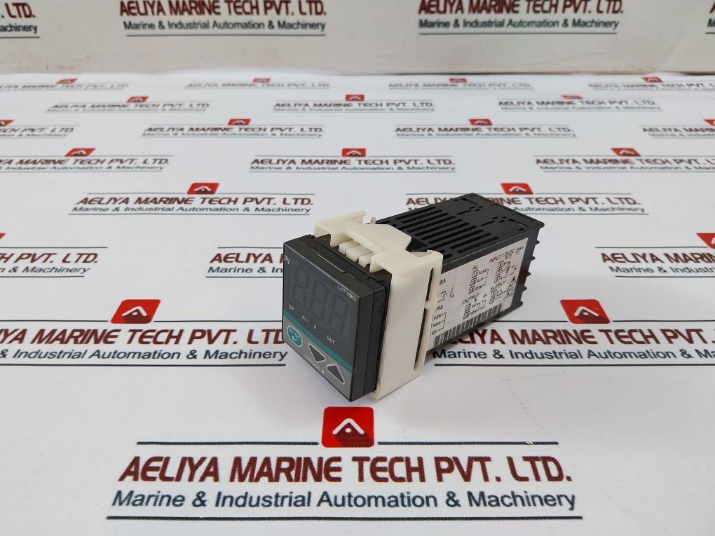 Yokogawa Ut130 Temperature Controller 24Vdc/Dc