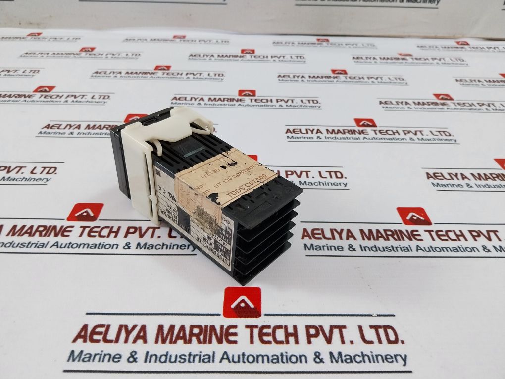 Yokogawa Ut130 Temperature Controller 24Vdc/Dc