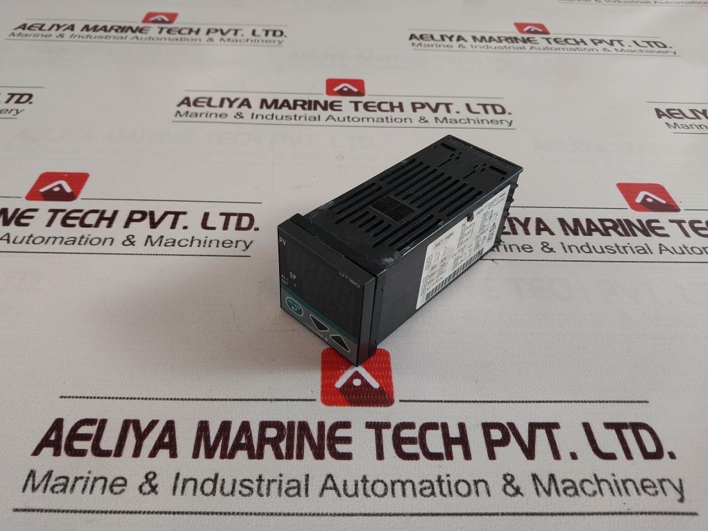 Yokogawa Ut150 Temperature Controller 50/60Hz