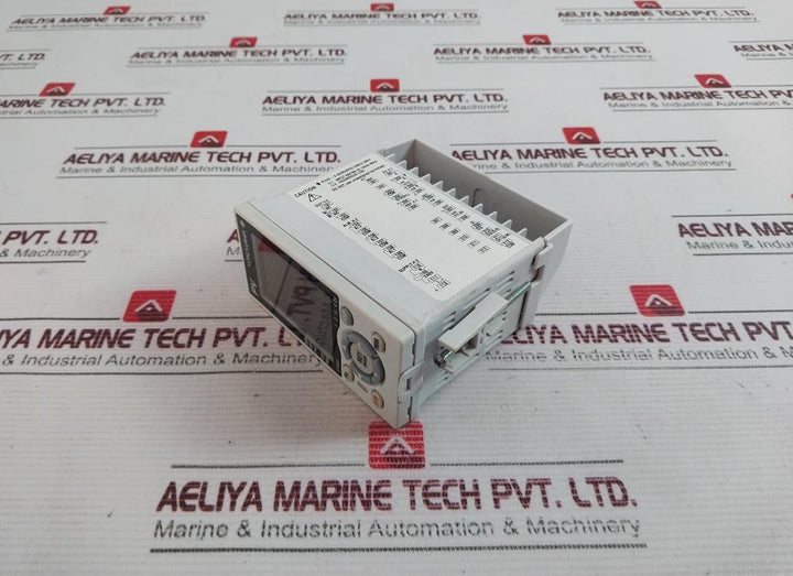 Yokogawa Ut52A Temperature Controller
