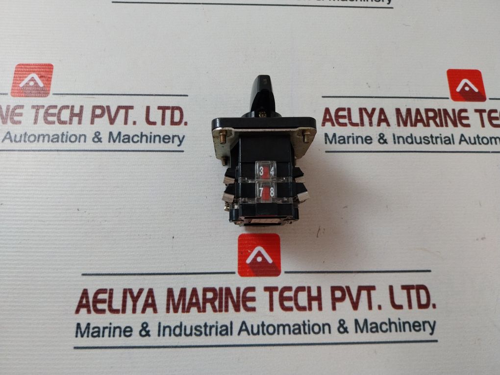 Yong Sung 10A Cam Switch 250Vac