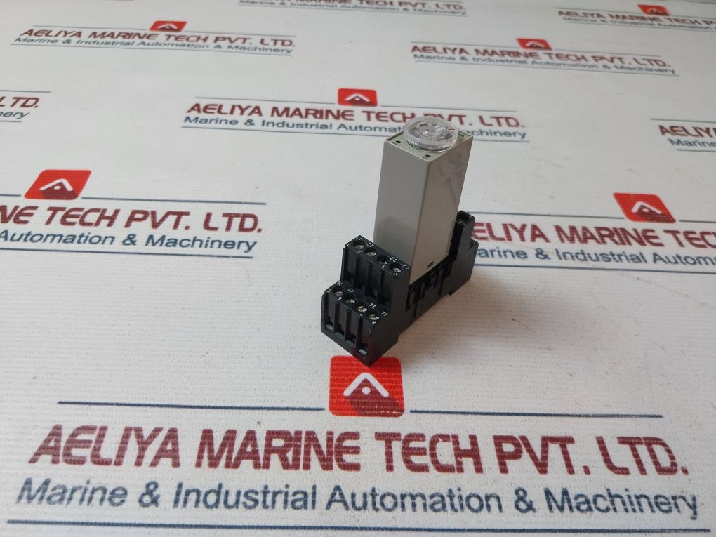 Yong Sung Ysst-m4 Small Timer With Base Pt78740