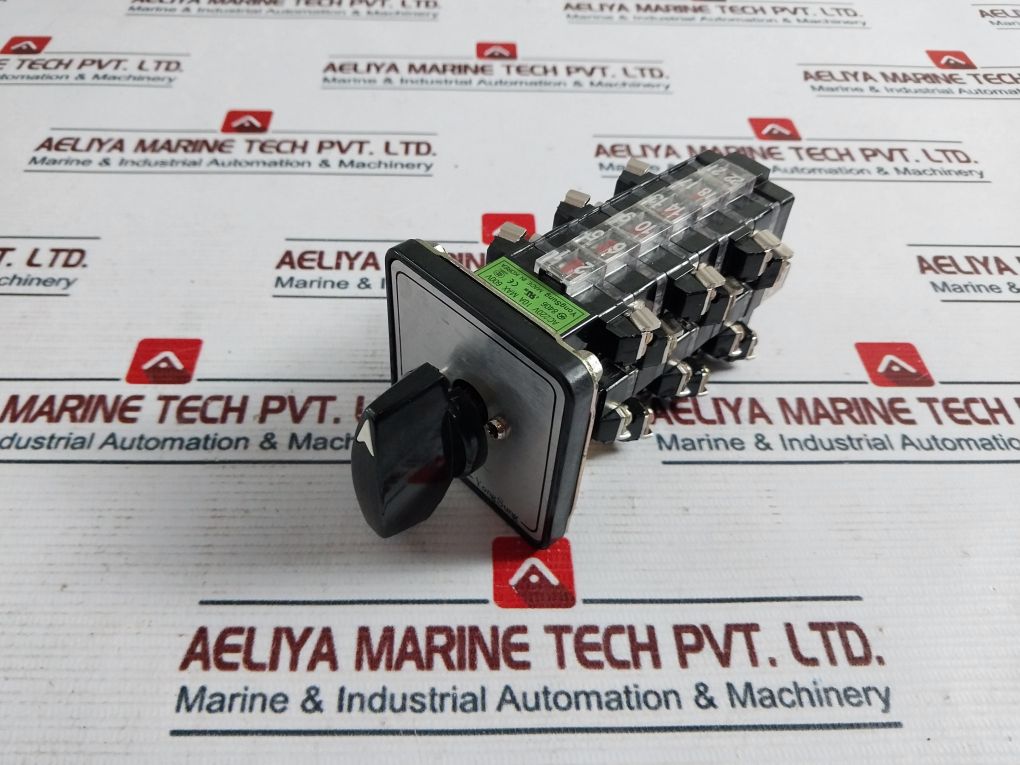 Yongsung 8406 Cam Switch 10A 250Vac 