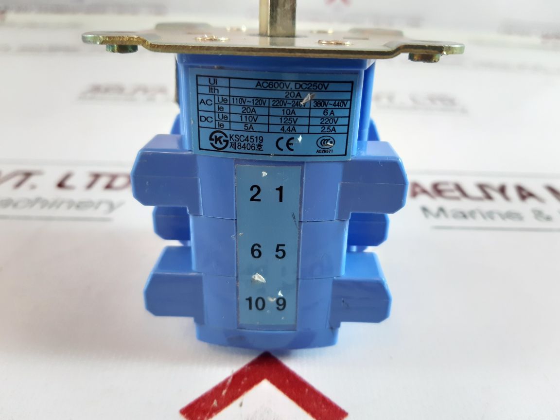 Yongsung C2301 Cam Switch Ksc4519