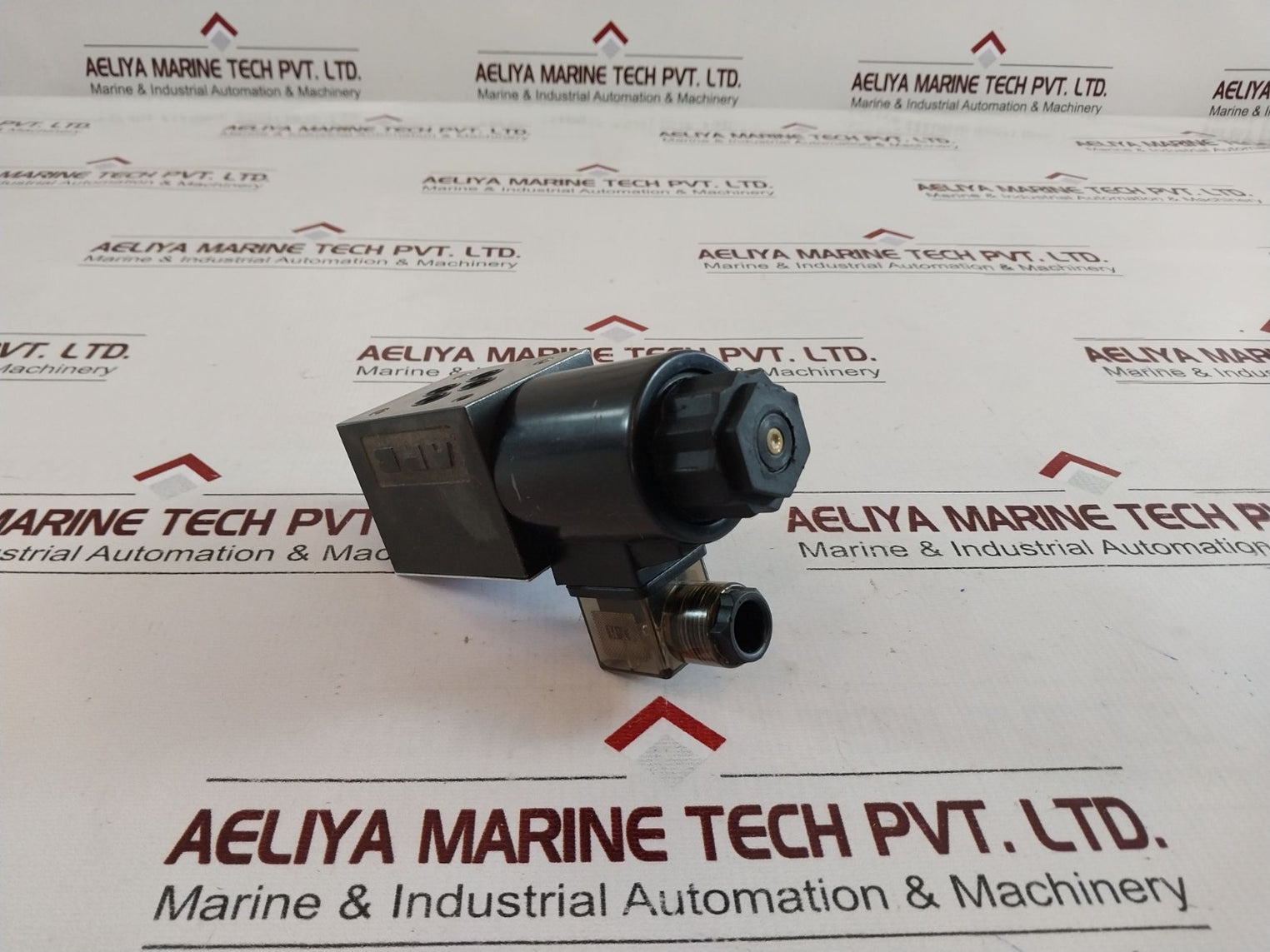 Yuken Dsg-01-2B2-d24-n1-50 Directional Valve