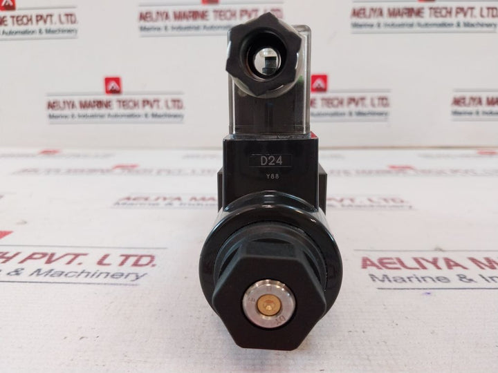 Yuken Dsg-01-3C4-d24-ni-70 Directional Valve