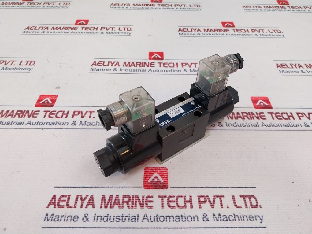 Yuken Dsg-01-3C4-d24-ni-70 Directional Valve