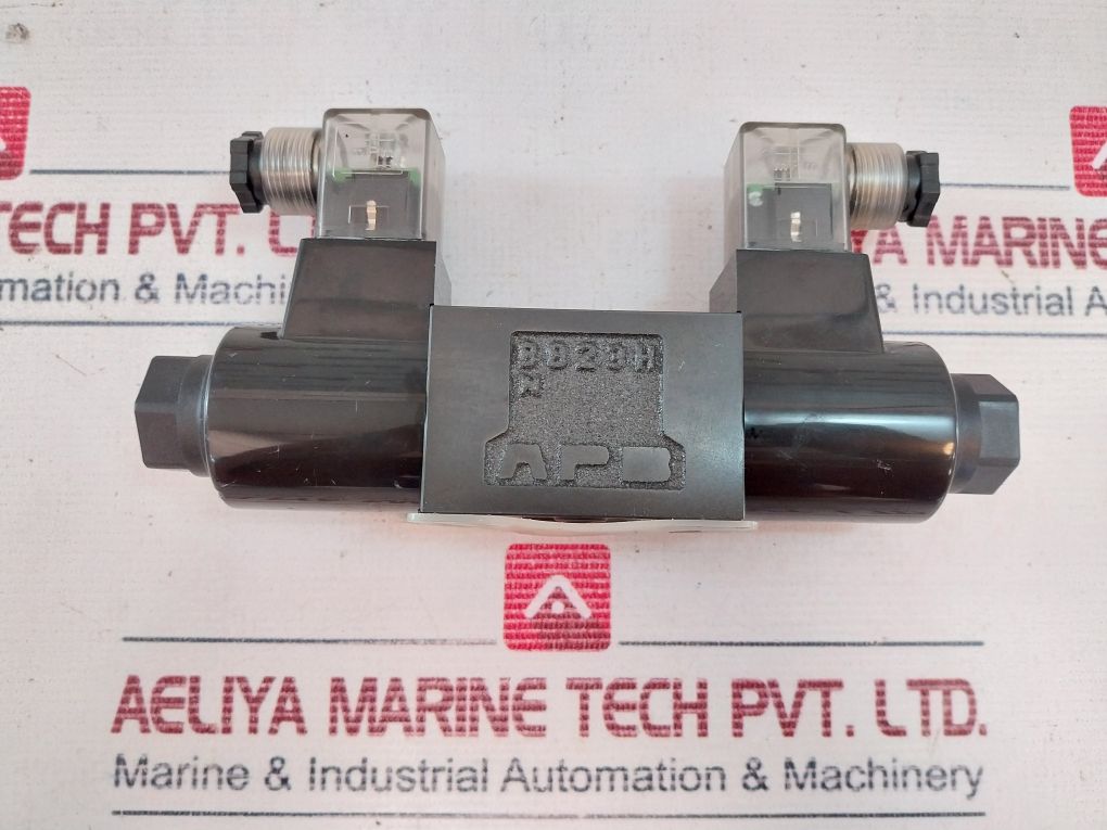 Yuken Dsg-01-3C4-d24-ni-70 Directional Valve