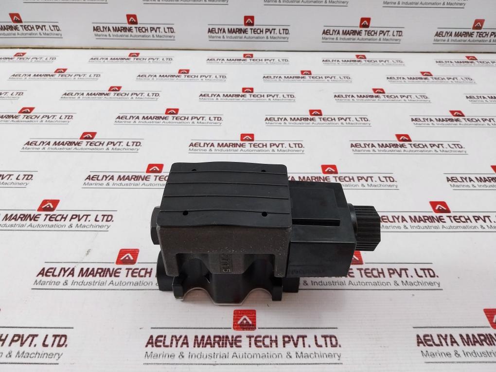 Yuken Dsg-03-2B2-a220-51T Directional Valve