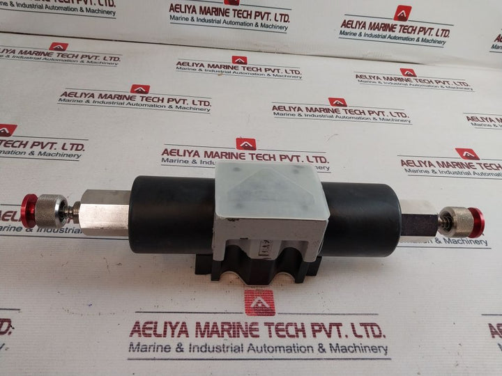 Yuken Dsg-03-3C4-r100-c-50 Directional Valve Vk314717-0-0A
