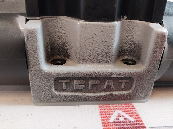 Yuken Dsg-03-3C4-r100-c-50 Directional Valve Vk314717-0-0A